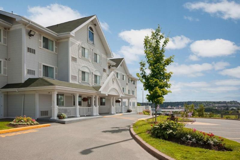 Country Inn & Suites Dartmouth Dış mekan fotoğraf