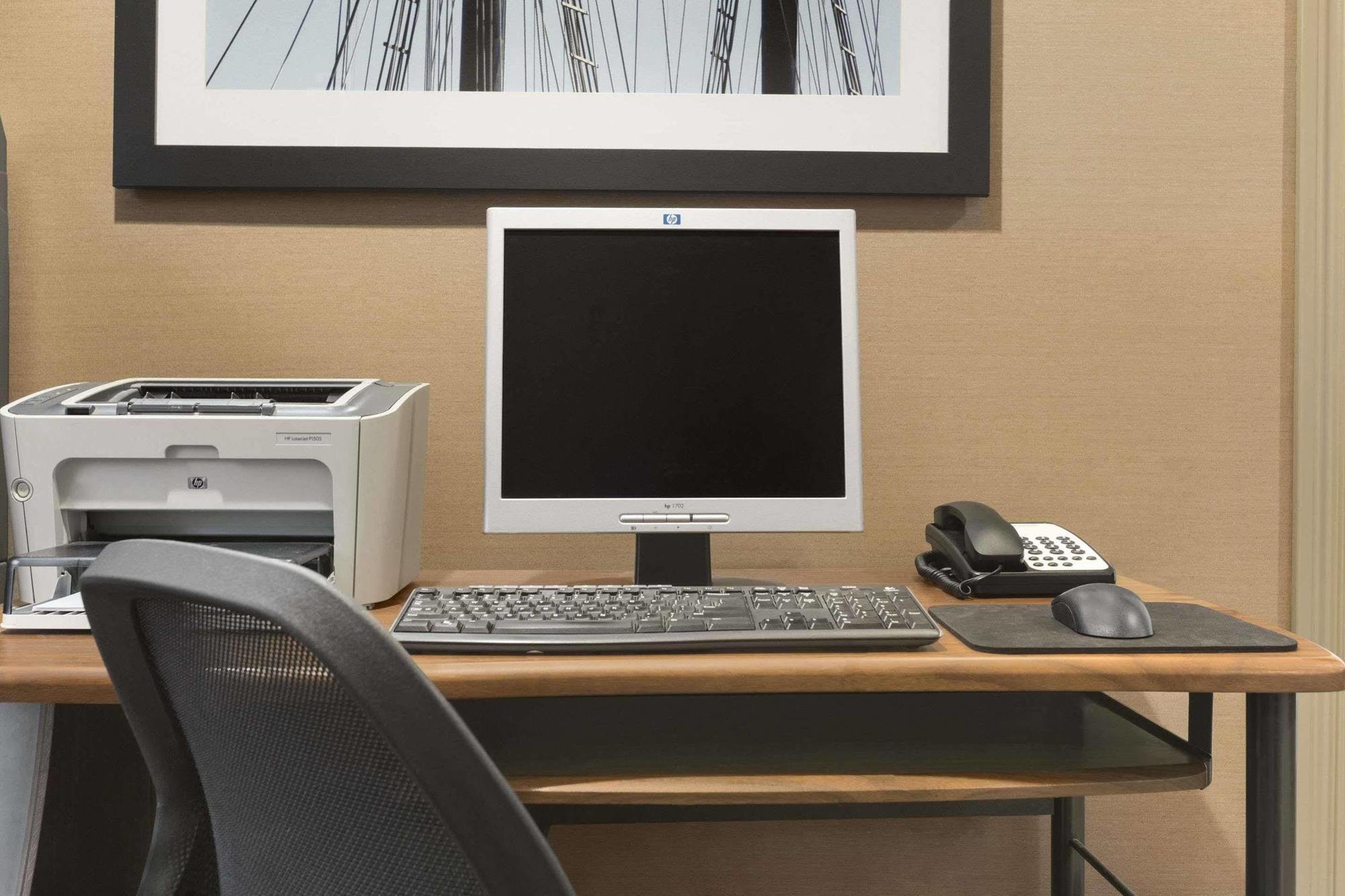 Country Inn & Suites Dartmouth Dış mekan fotoğraf