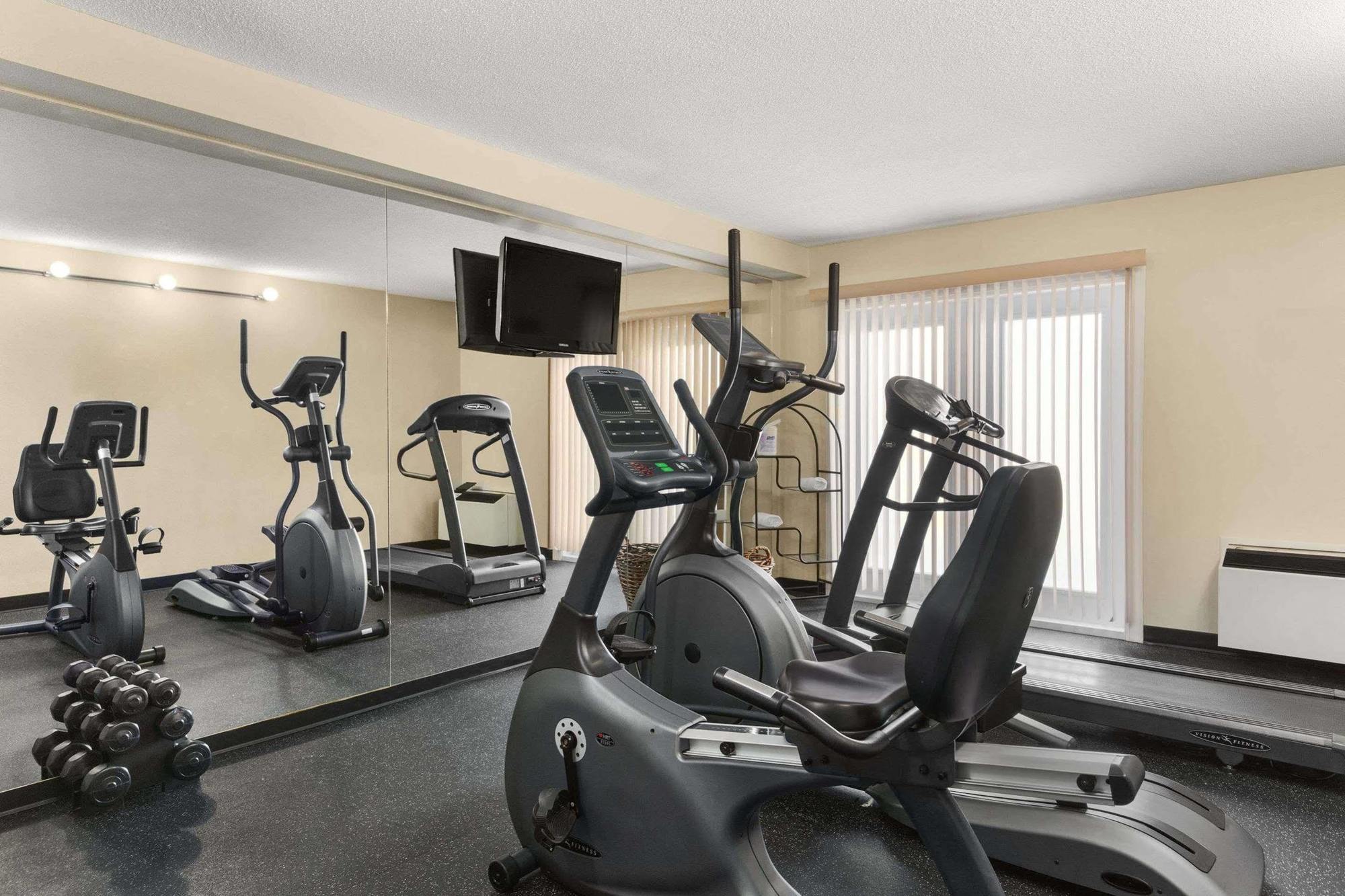 Country Inn & Suites Dartmouth Dış mekan fotoğraf